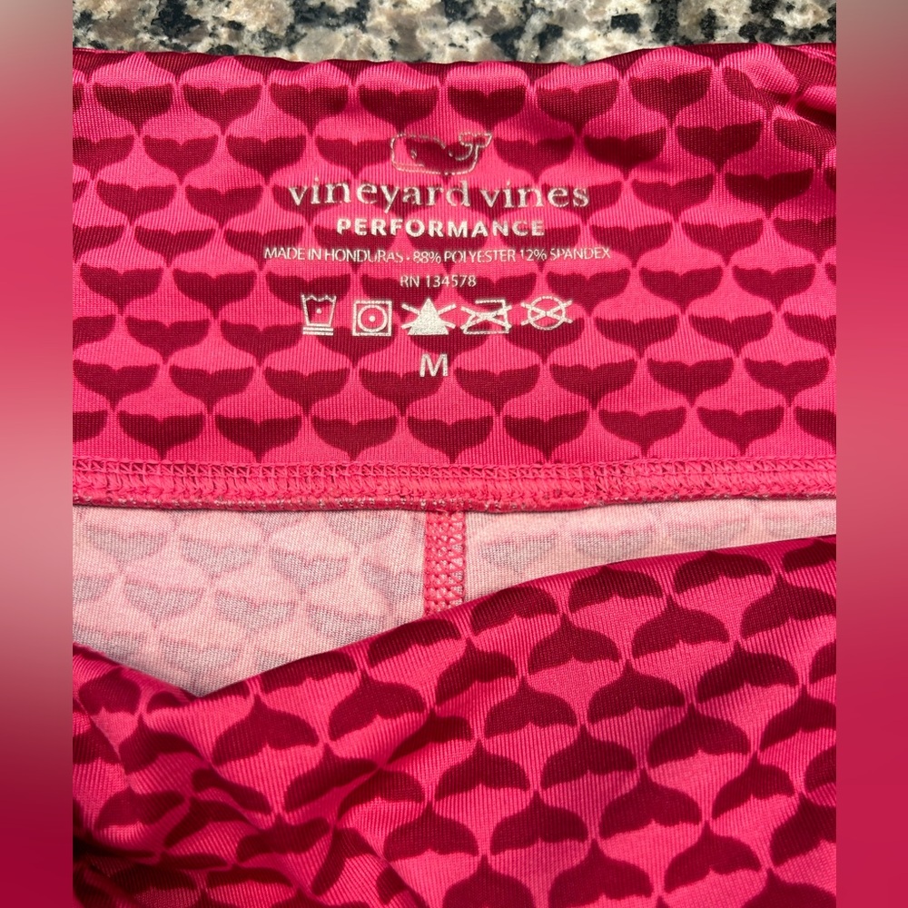 Vineyard Vines Women’s Performance leggings - Picture 5 of 6